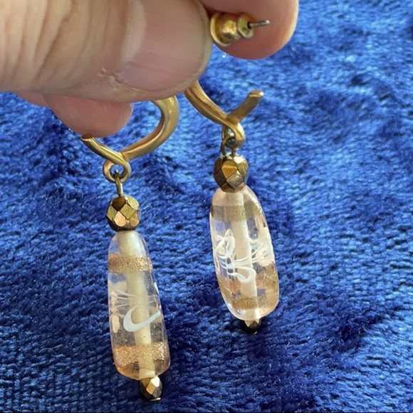 🇮🇹 Venetian Glass Drop Earrings With Gold Coloured Clasps - Picture 3 of 7